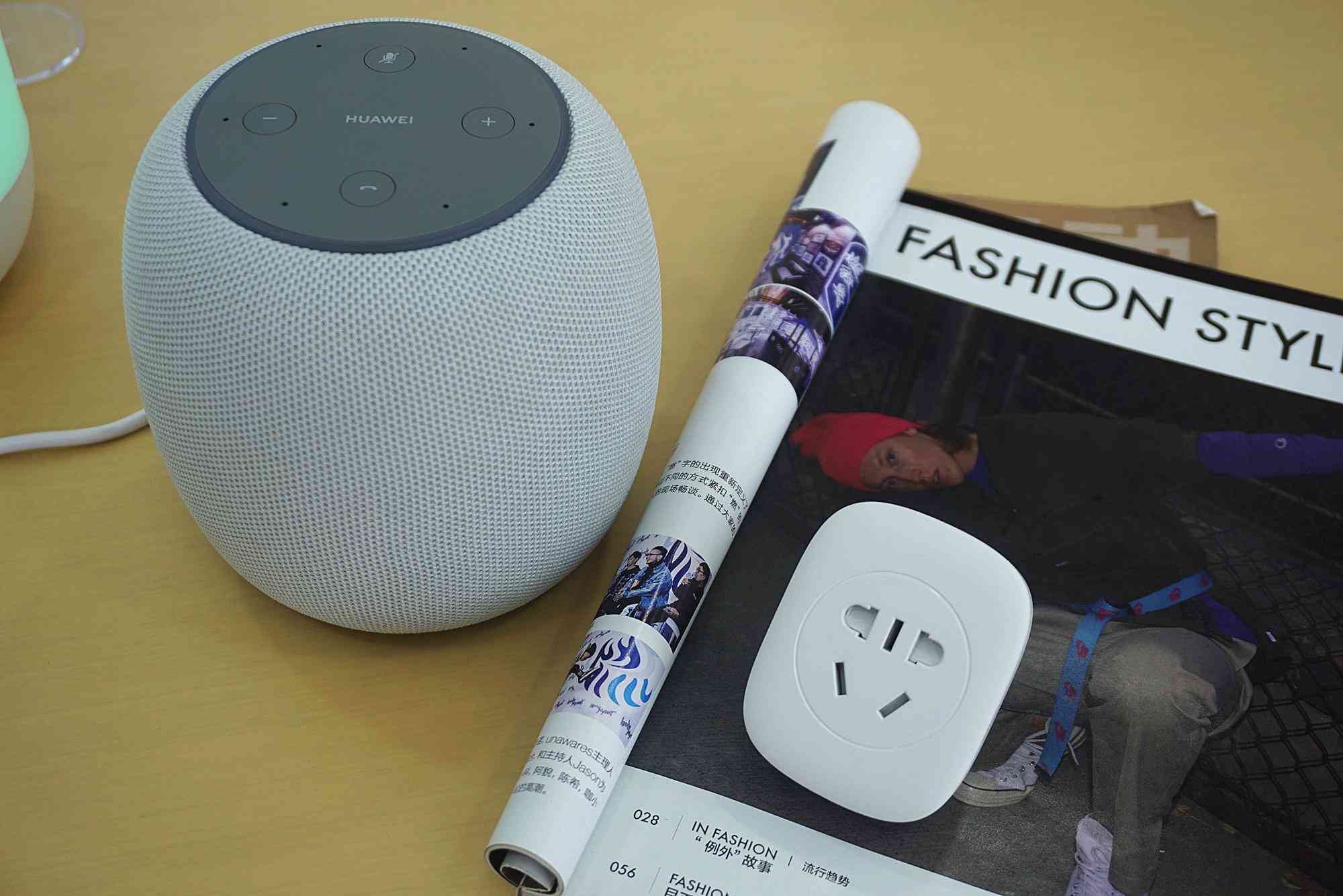 华为智能语音助手小艺完整使用指南：唤醒方法、隐藏功能及实用操作详解