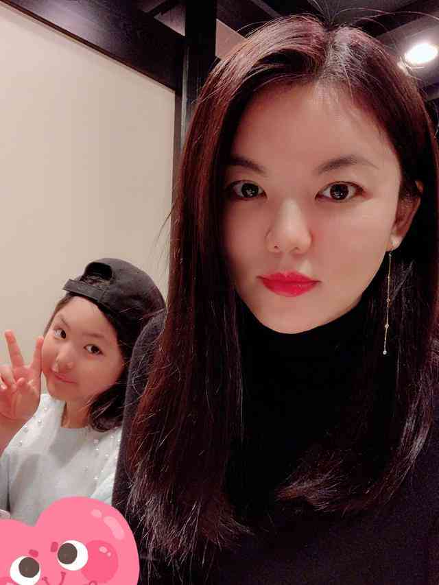 朋友圈绘画配文：创意短句与文案攻略