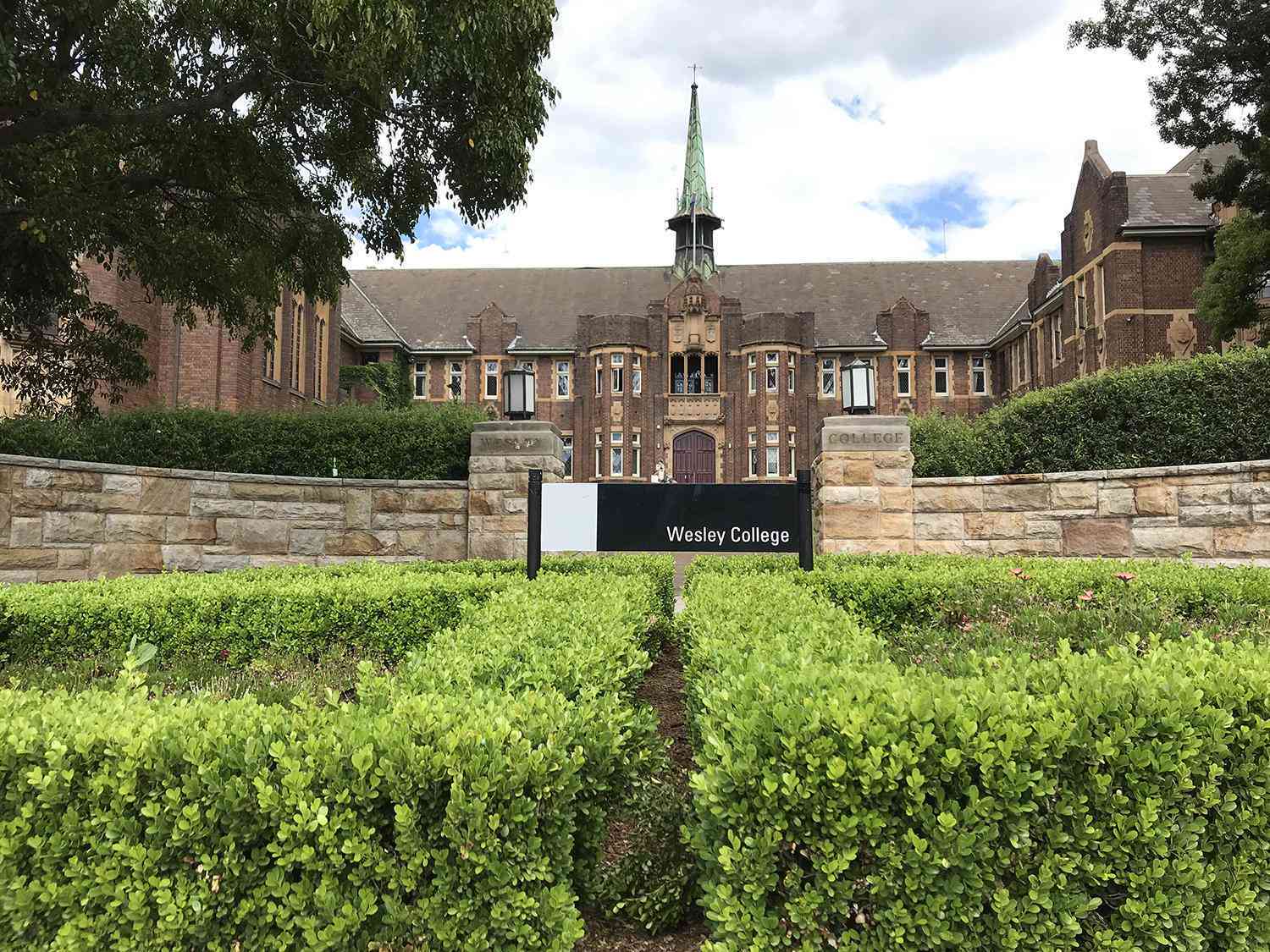 全球留学全景分析报告：留学趋势、申请指南与留学生活全方位解析