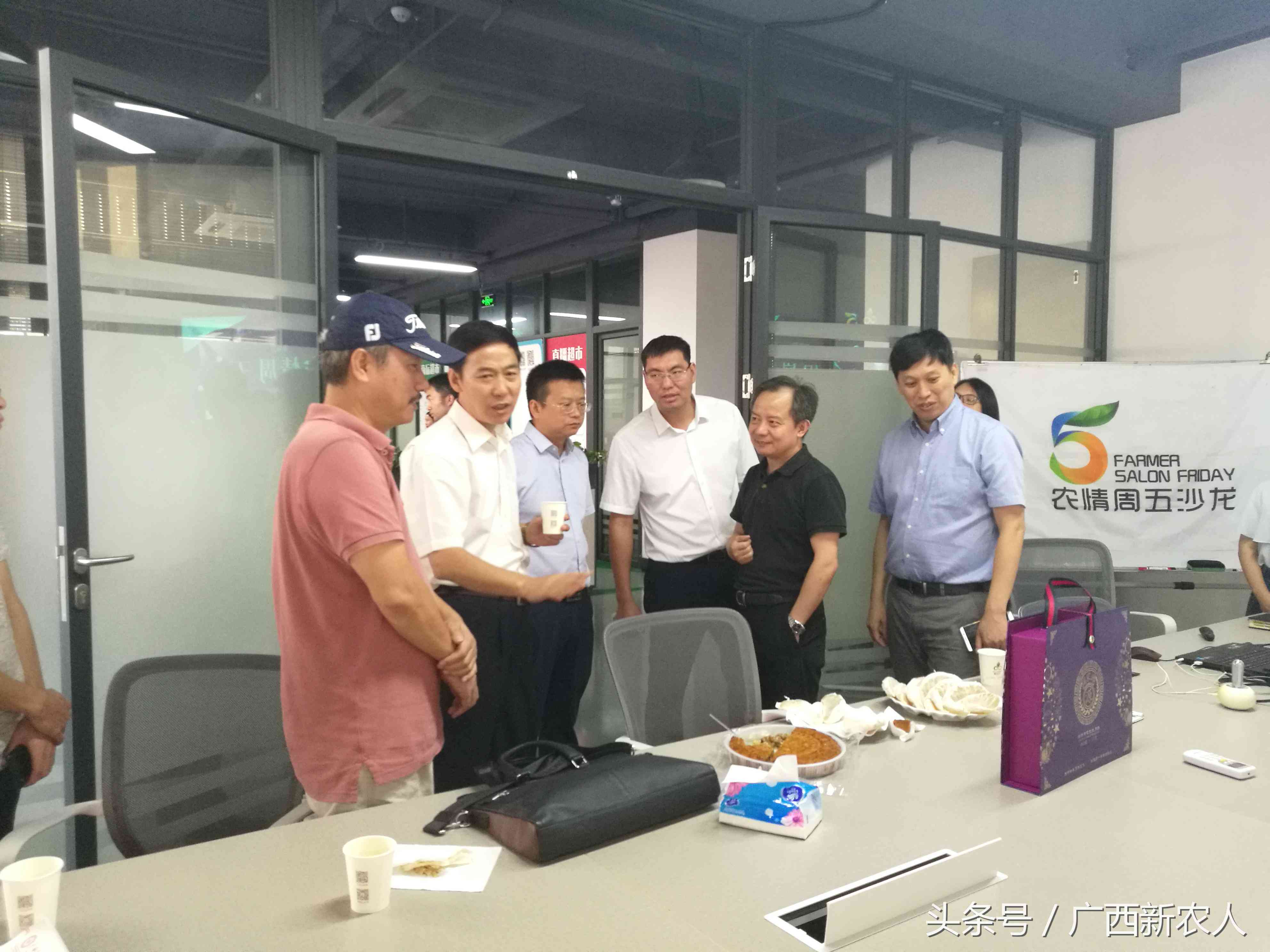 AI智能起名攻略：全面覆起名文案撰写技巧与相关搜索问题解答