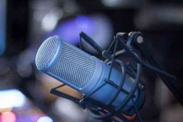 '专业文案配音技巧与实践指南：全面掌握声音演绎艺术'