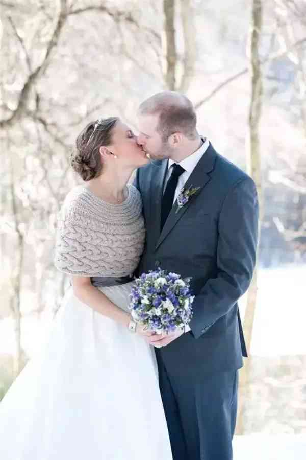 一键婚纱变脸神器：打造完美婚纱照，满足各种风格需求