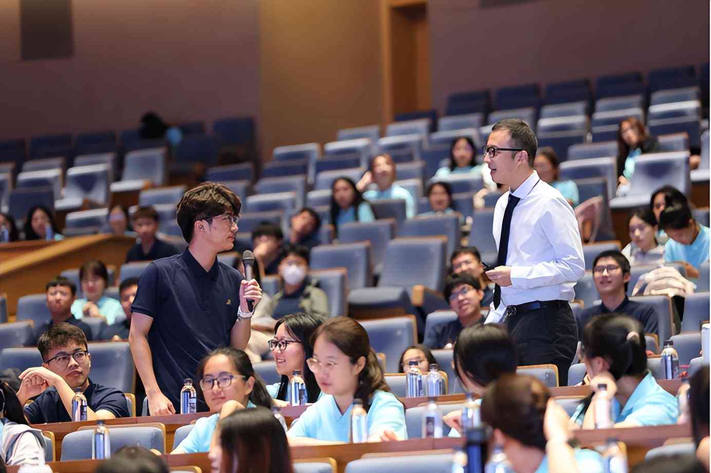 全方位写作技巧提升指南：从基础入门到高级应用教程