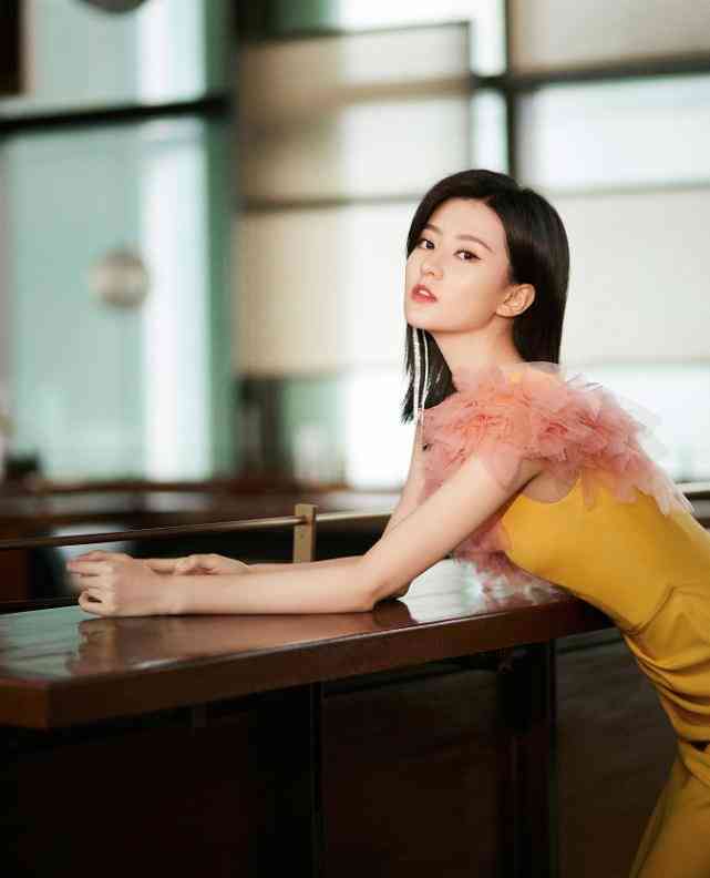 身兼数职：如何在同一家公司同时胜任两个岗位的挑战与策略