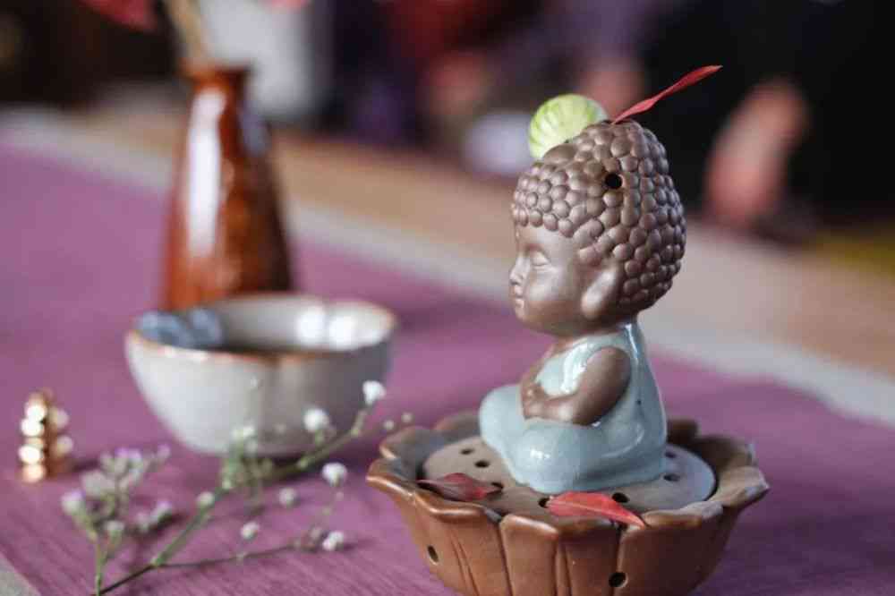 浪漫花香：编织爱情诗意的甜蜜文案