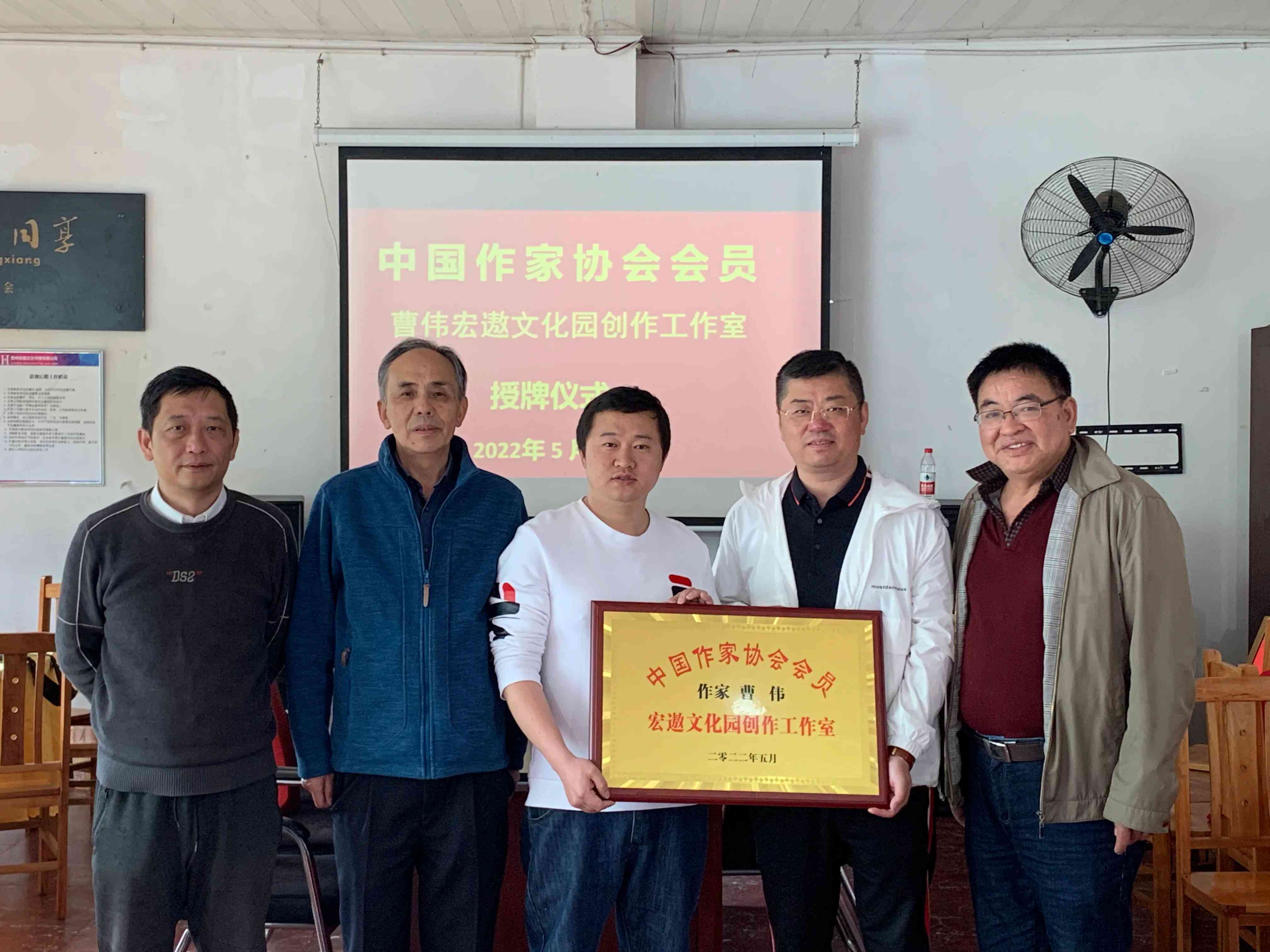 创作工作室ai：全面了解用途与软件安装