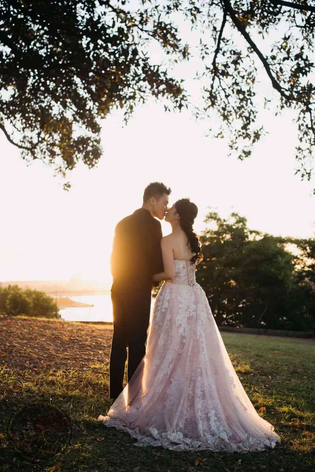 全方位婚纱写真文案汇编：打造独特婚礼摄影传语及灵感集锦