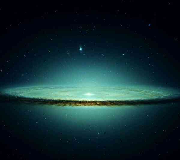 夜空中云的句子：探索宙奥秘与诗意星空之美