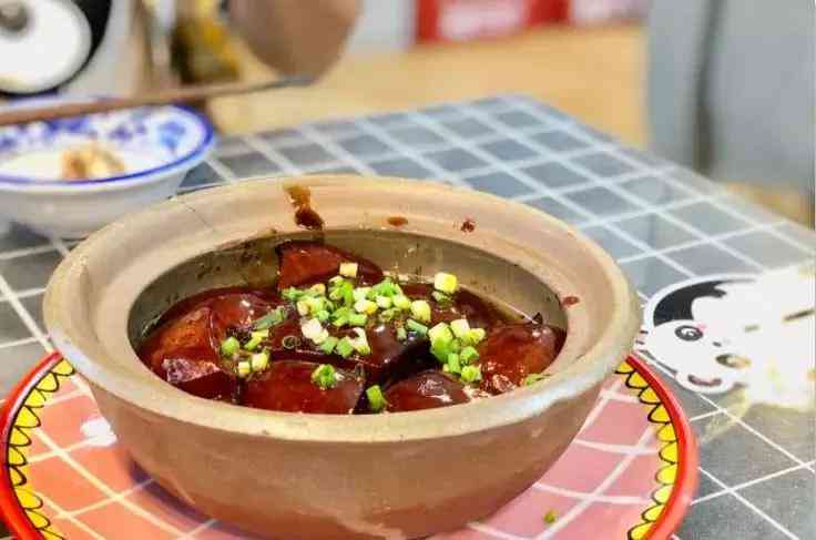 内容营销的魅力揭秘：小红书与抖音上的爆款案例解析