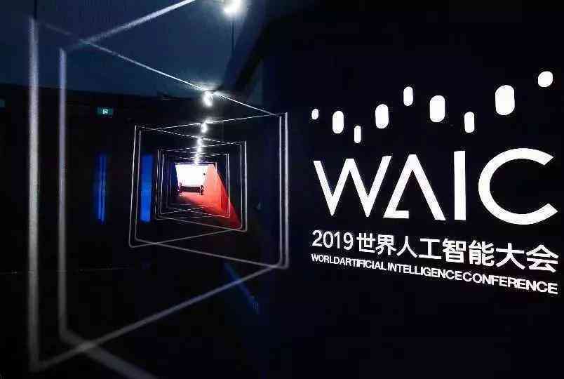 AI自创语言揭秘：探索人工智能如何创造全新交流系统及其应用前景