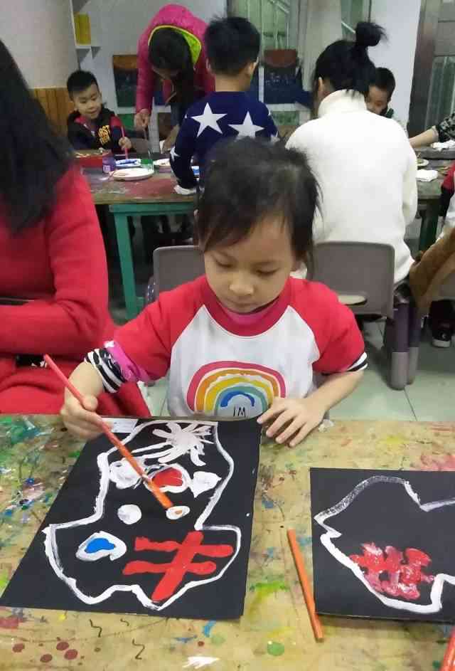 亲子创意绘画：活动方案与作品展示及黑卡纸绘画技巧