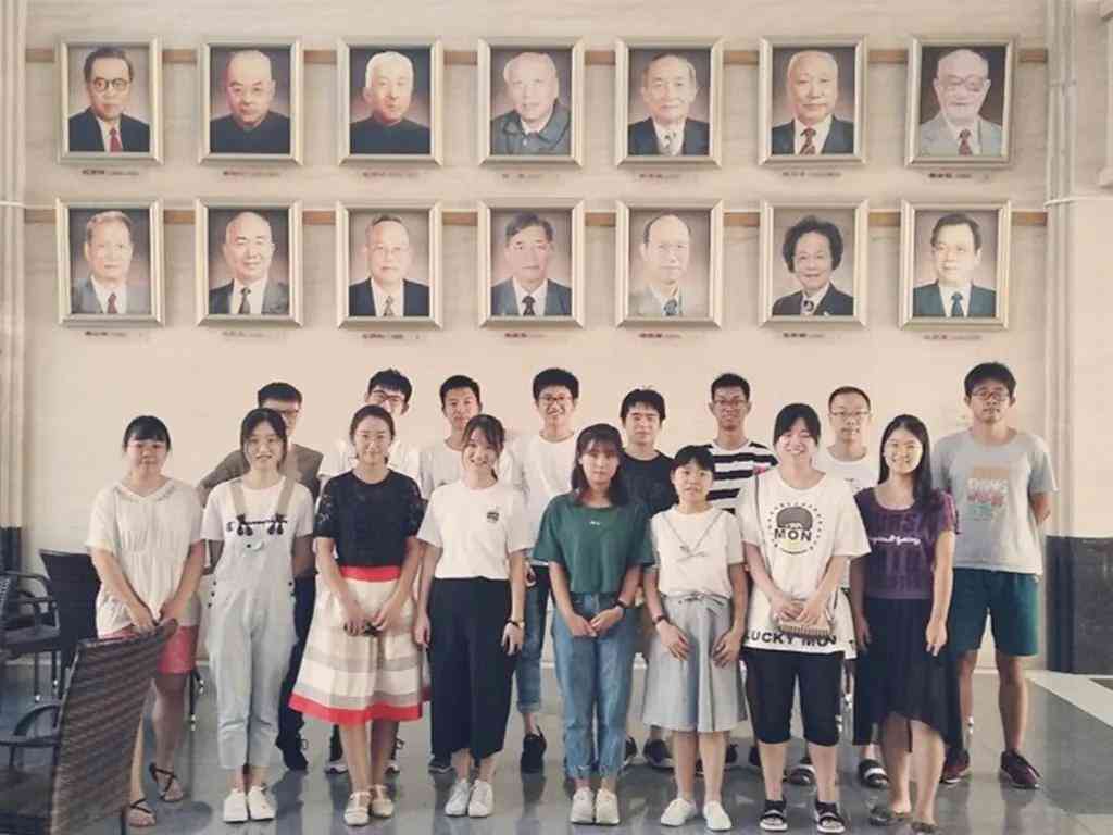 智能AI写作助手：全面助力科研人员高效完成SCI论文撰写与优化