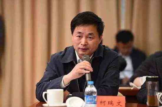 社会实践调查报告AI生成工具怎么写：详解制作与实践步骤