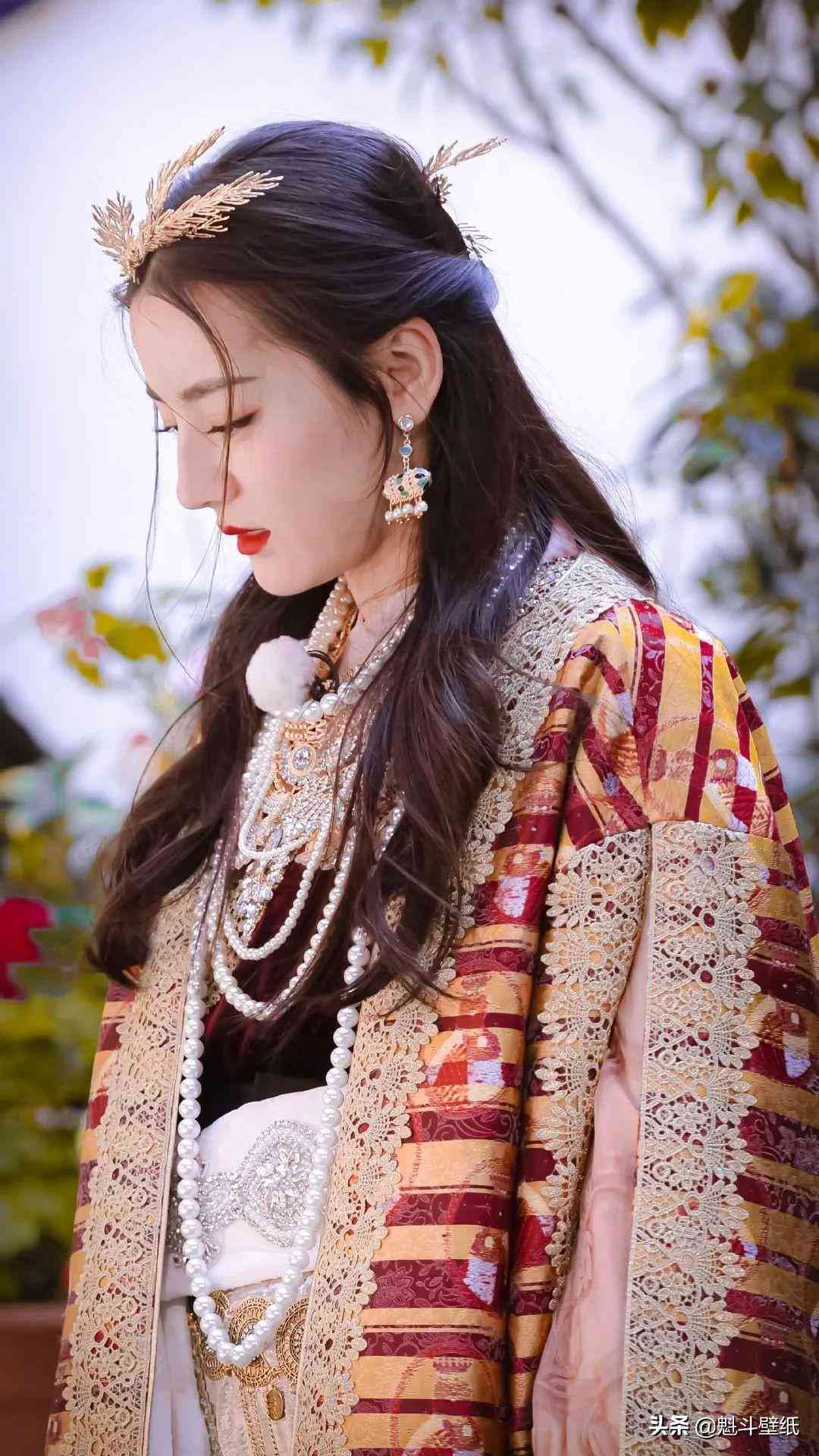精选美女文案壁纸集锦：全面覆热门搜索，满足个性化桌面需求
