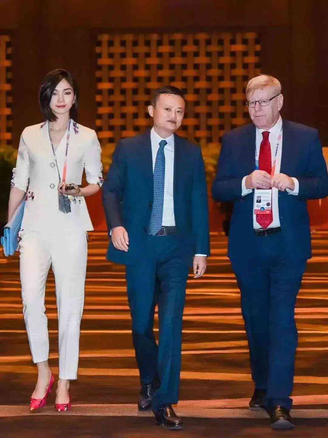阿里智能文案创作平台官方网站