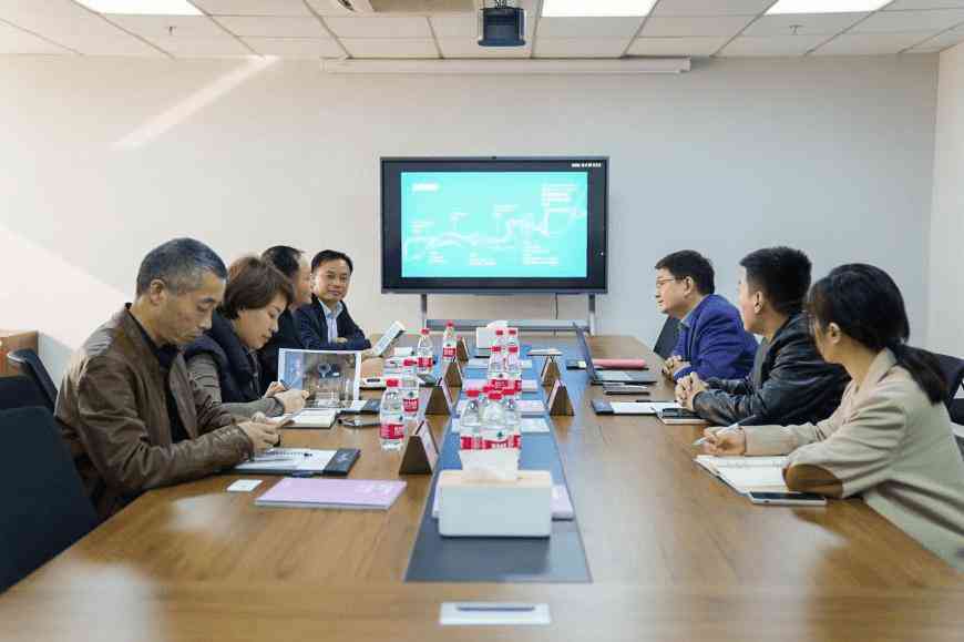 AI智能宠物：CES展出智能宠物碗、狗机器人及使用方法