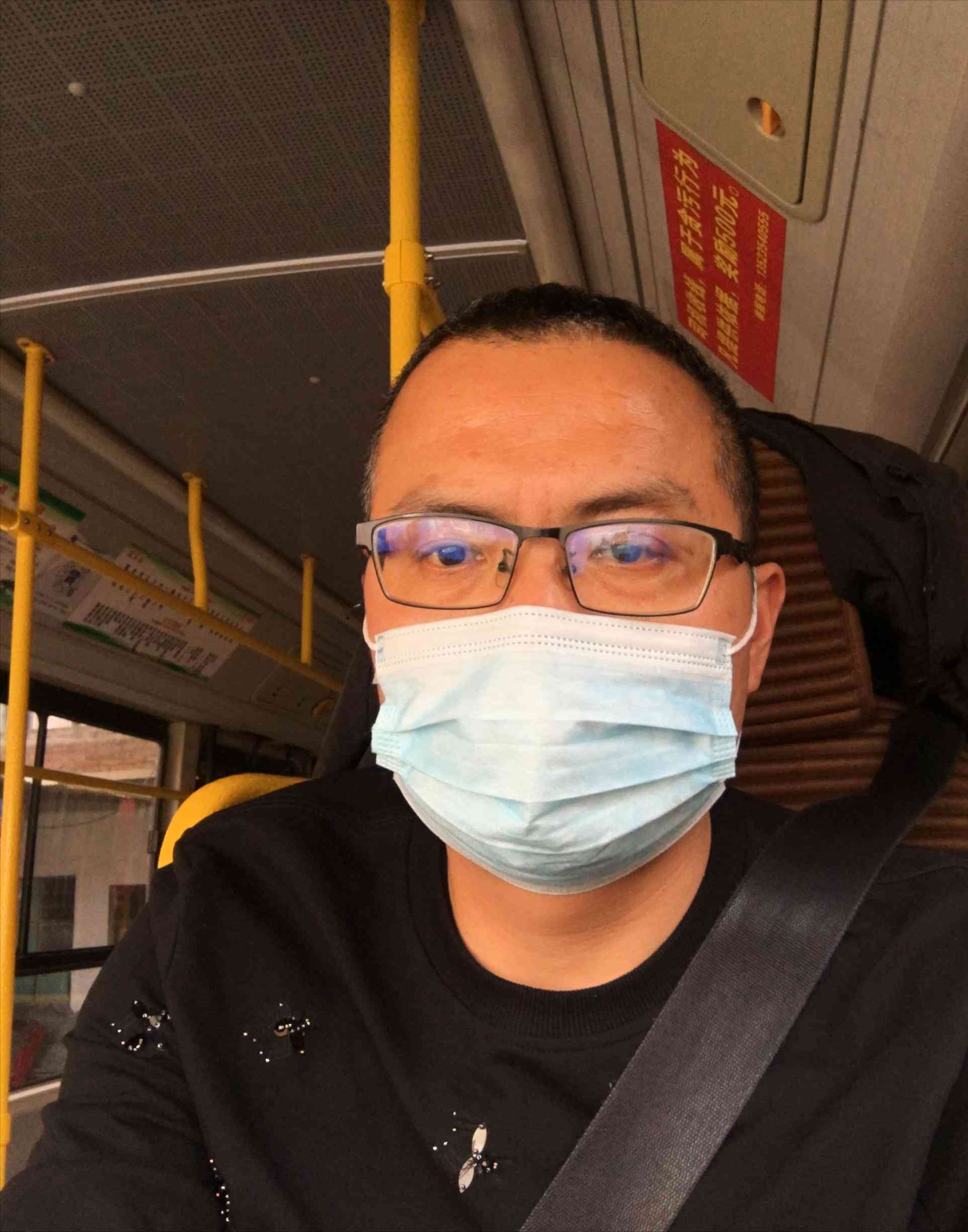 '工伤认定难题：农民工如何依法     争取工伤赔偿'