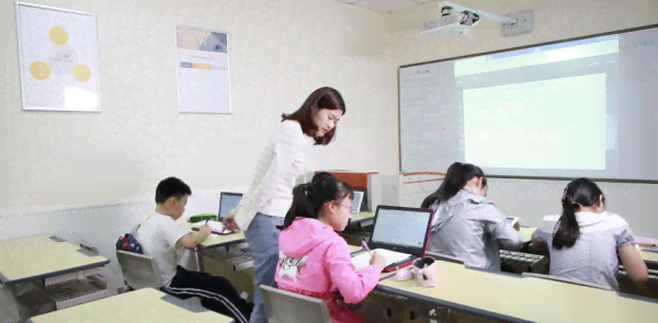 全面解析：松鼠AI教育课程顾问服务质量与家长学生评价反馈