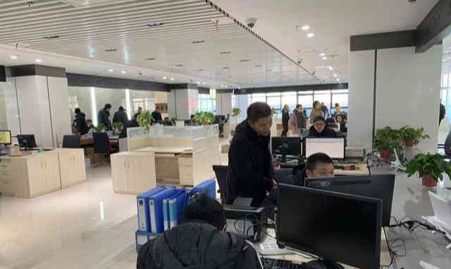 单位申请工伤认定及赔偿的法定期限详解：涵起始时间、流程与注意事项
