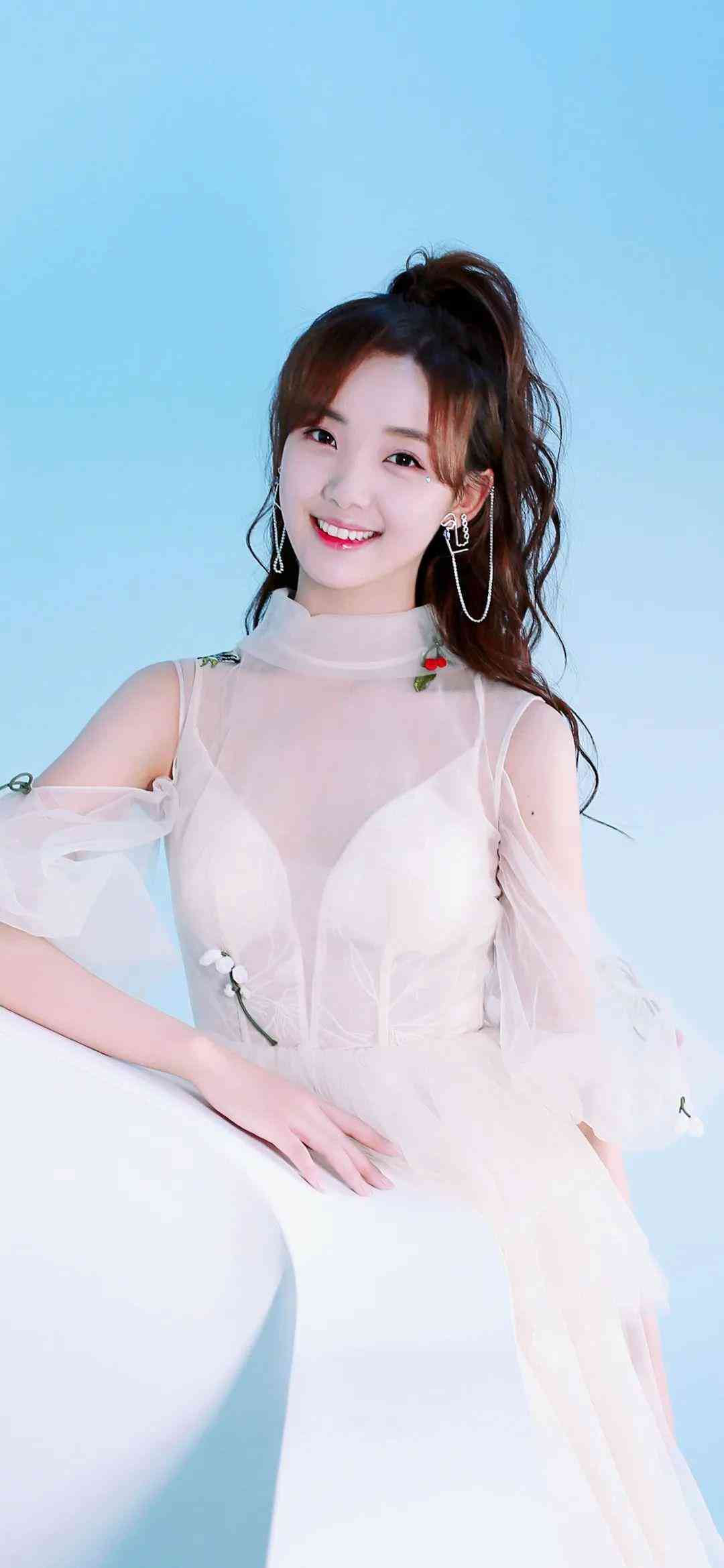 美女文案句子：柔干净、伤感、简短短句集锦