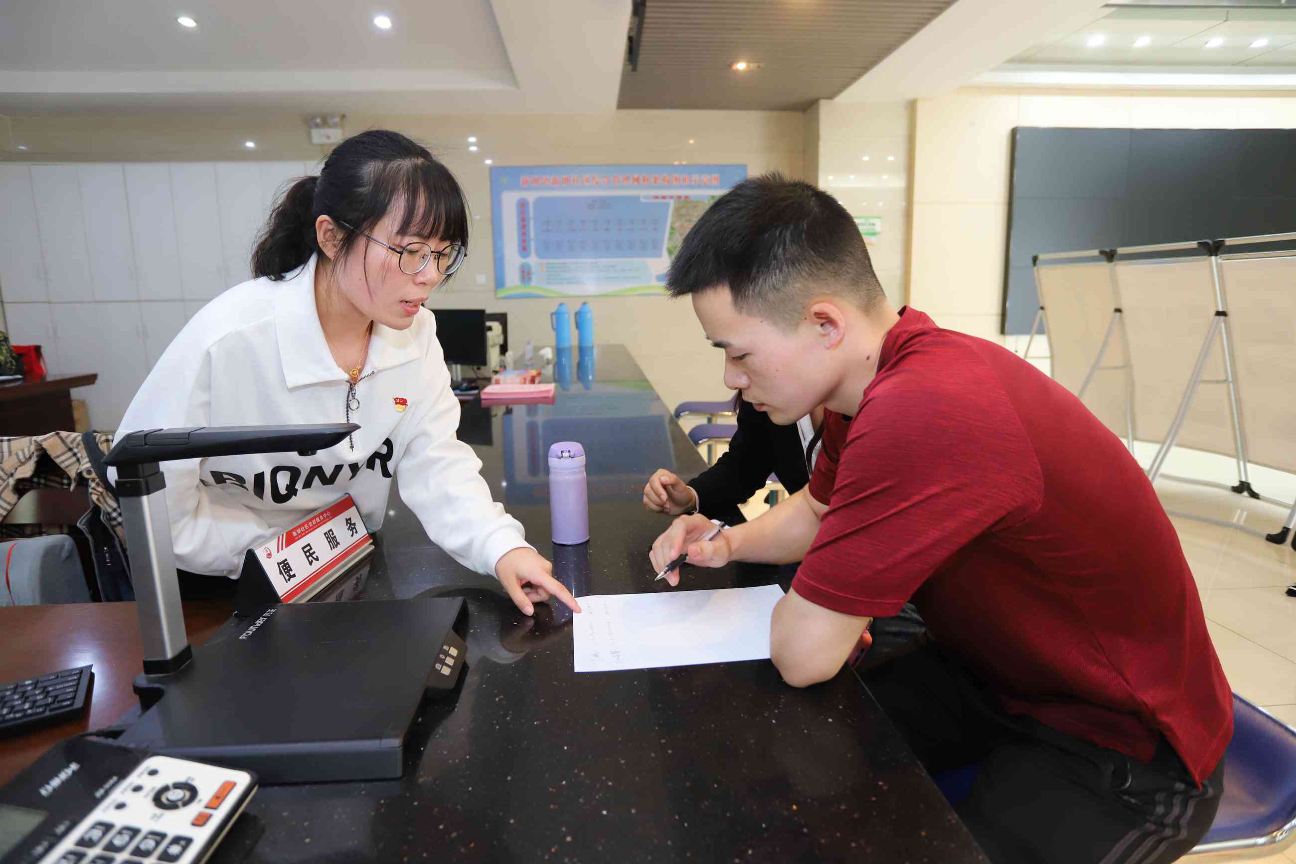 工伤认定申请流程详解：本人签字必要性及替代方案探讨