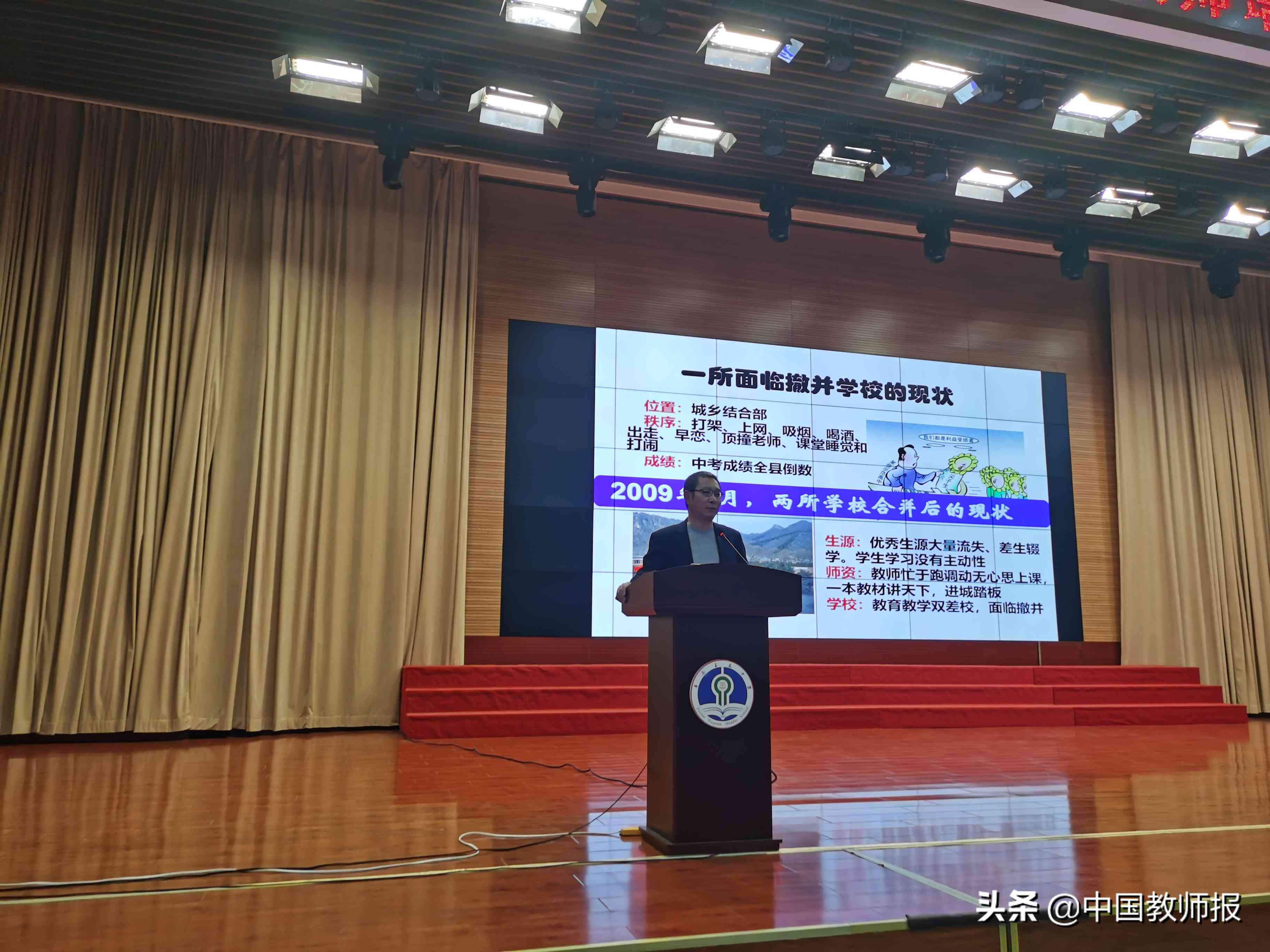 人工智能创意搞笑对话大全：轻松解决幽默交流需求与搞笑素材搜集