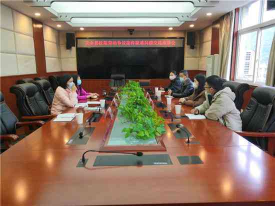 单方事故是否构成工伤：详解判定标准与相关赔偿事宜