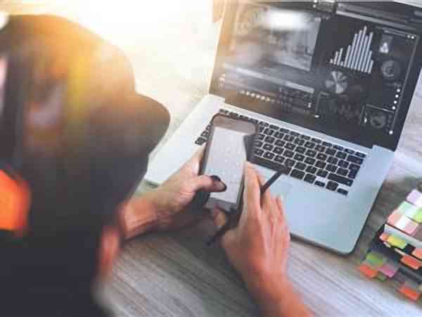 ai帮大学生写作业违法吗：软件协助写作业及盈利合法性探讨