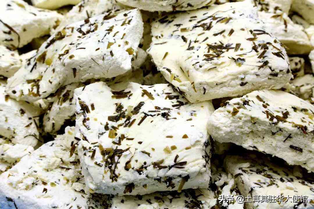 黄油相机文字模板教程：如何排版文字并设置始显示在上层
