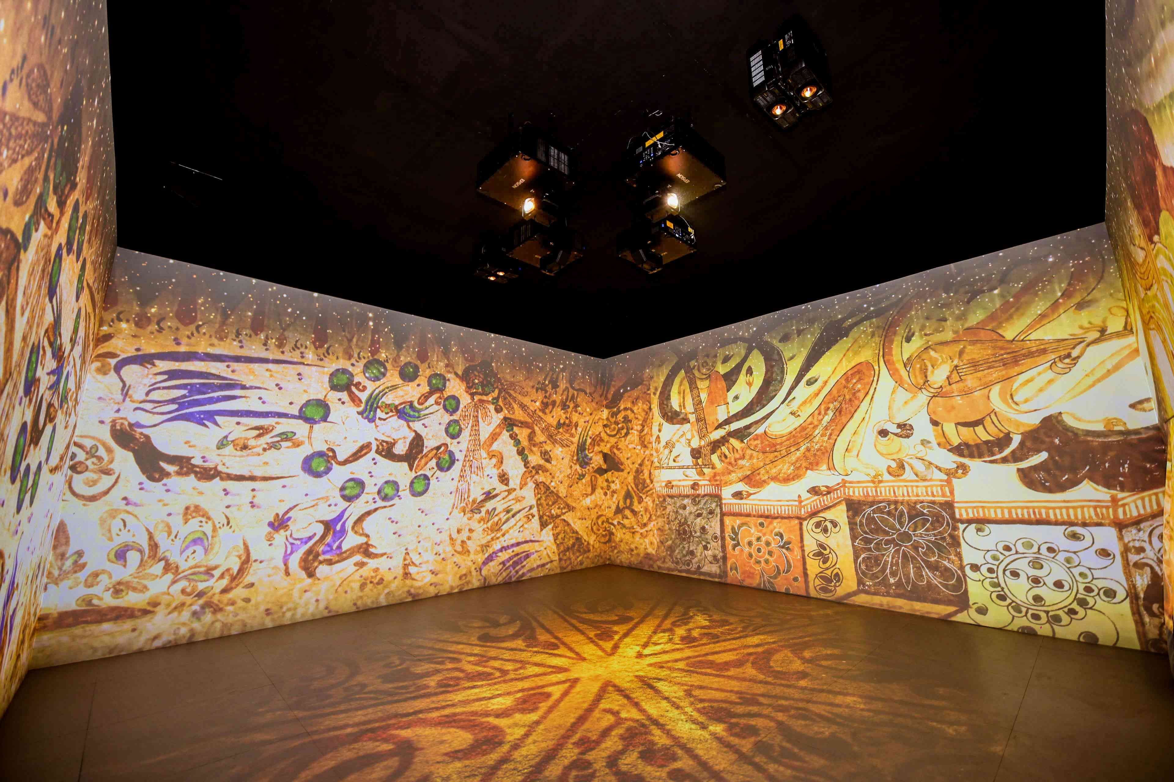 AI创作宴：一梦敦煌福光影艺术展 全景解读敦煌之美