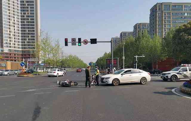 驾驶员受伤事故赔偿指南：详解赔偿流程与标准