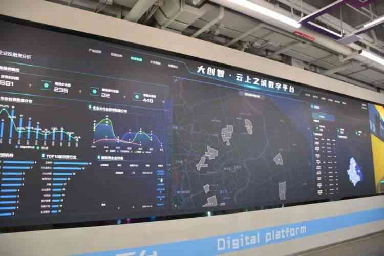 人工智能在艺术设计领域的应用与影响：综合调研报告及用户观点分析