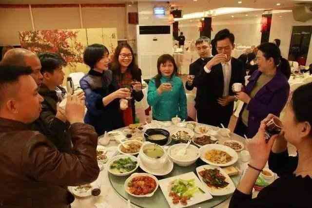 '公司聚餐活动中员工不受伤'