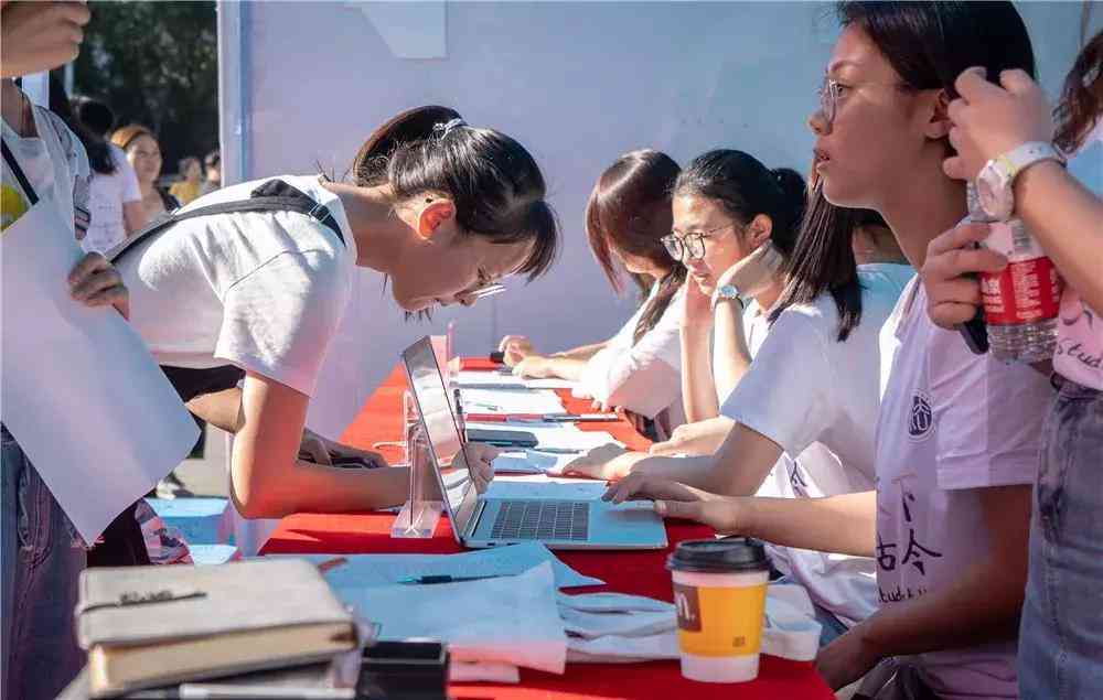 全面攻略：协助撰写各类文章，解决用户搜索相关问题一站式指南
