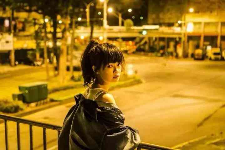 AI智能写作一键生成歌词软件：推荐、热门软件盘点与免费获取方法