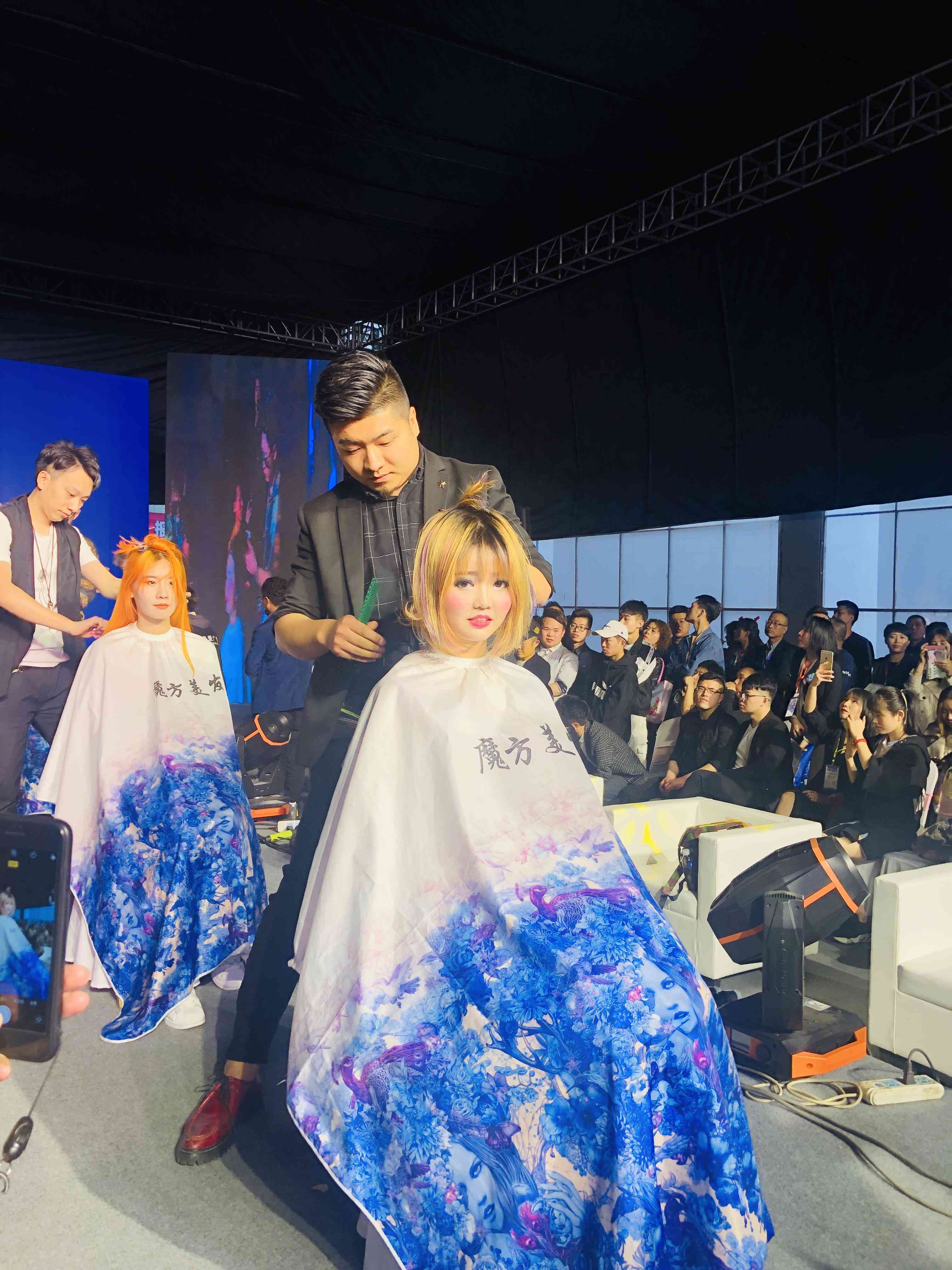 150个创意无限的美发传语：涵各类发型设计、护理技巧与时趋势