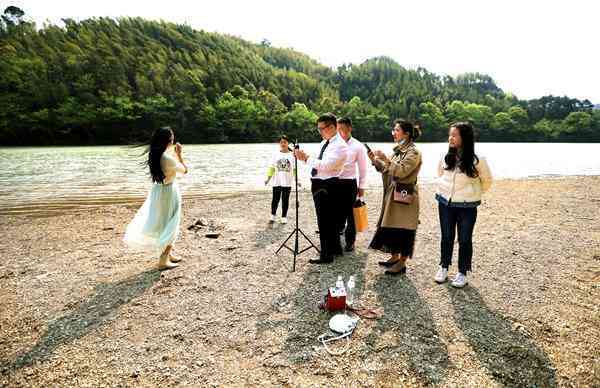 抖音脚本软件：安装教程与免费方法