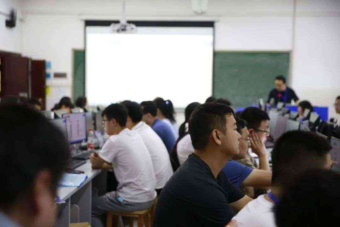 闪闪AI创作平台安装官网 - 支持苹果手机版全平台安装