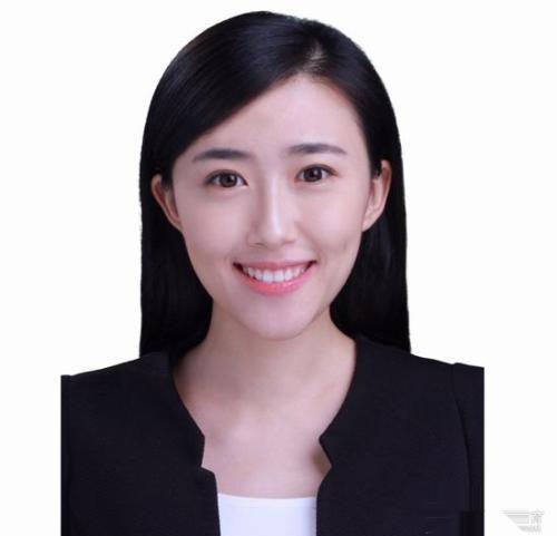 全方位打造完美证件照：拍摄技巧、配文指南及实用建议