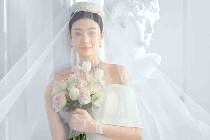 梦幻时刻：定制专属你的婚纱写真故事