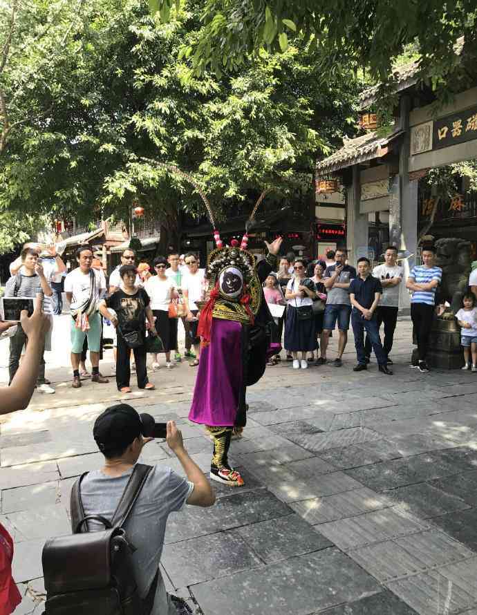 ai一键手绘变脸文案怎么写的：教你轻松打造个性化表情包