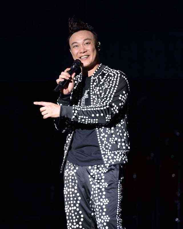 陈奕迅：解析其音乐创作才能与作品多样性