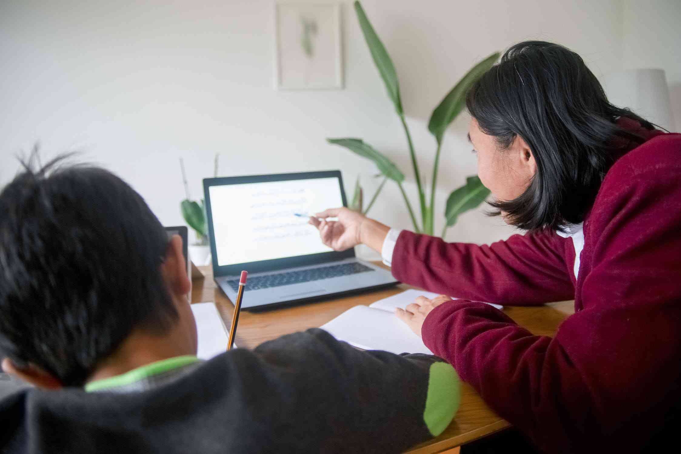 留学生作业辅导兼职服务：在线学术支持与作业帮助全面解决方案
