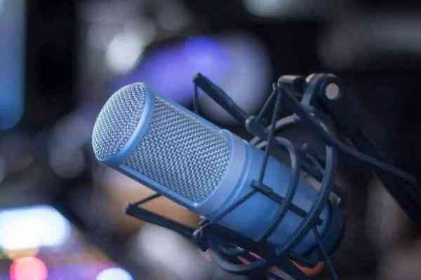 '专业女声AI配音：精选文案素材库'