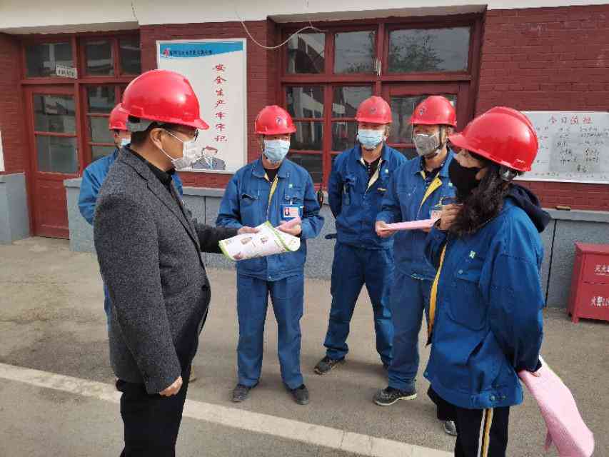 工伤认定：我在工地受伤，工伤赔偿如何认定与申请》