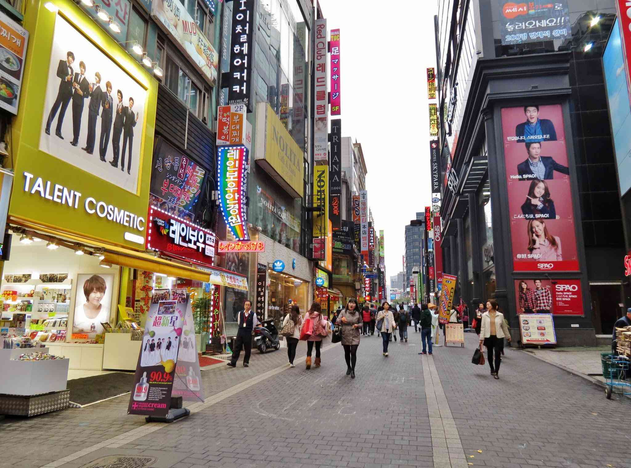 在工地上出了工伤事故该如何赔偿及处理员工赔偿事宜