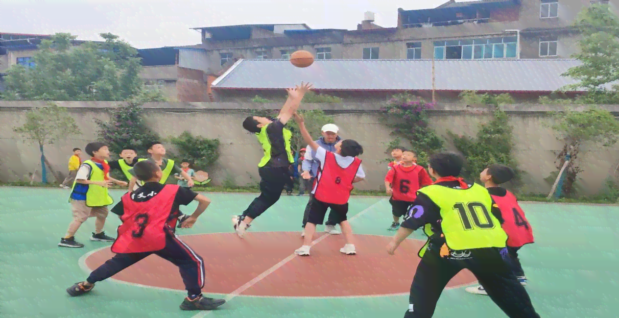 学生校园篮球活动受伤，学校是否承担赔偿责任