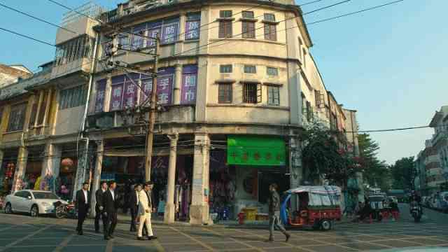 狂飙在哪拍摄：江门骑楼与京海城市取景地点揭秘