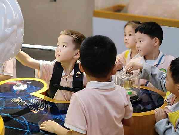 参观科技馆传语：精选简短标语、活动文案及创意句子