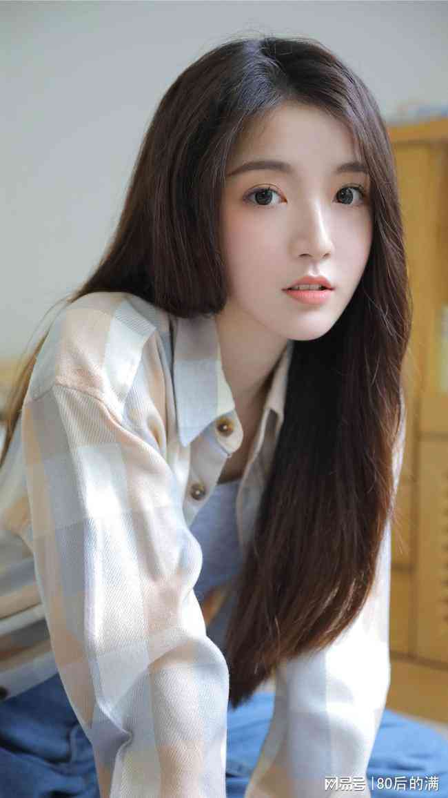 AI生成甜美可爱美女照片文案大全，轻松解决多场景需求